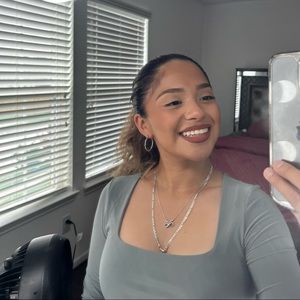 Meet your Posher, Jackie